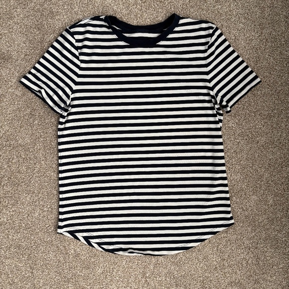 Lululemon Love Crewneck T-Shirt Size 4 Stripe Navy White - Picture 1 of 2